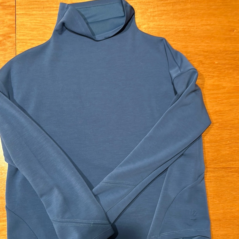 Buffbunny Pull Over Light Weight